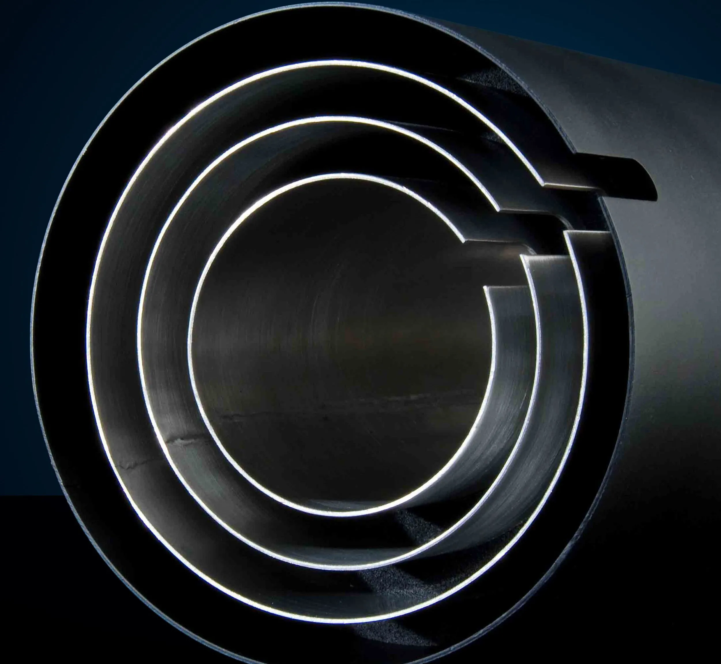 Background of MARCHANDISE - Your specialists for shielding low-frequency magnetic fields